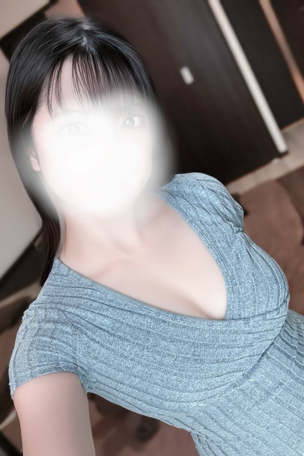 伊月　ゆの