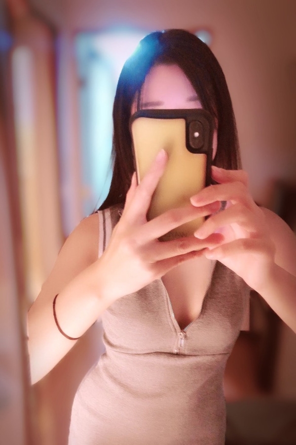 伊月　ゆの